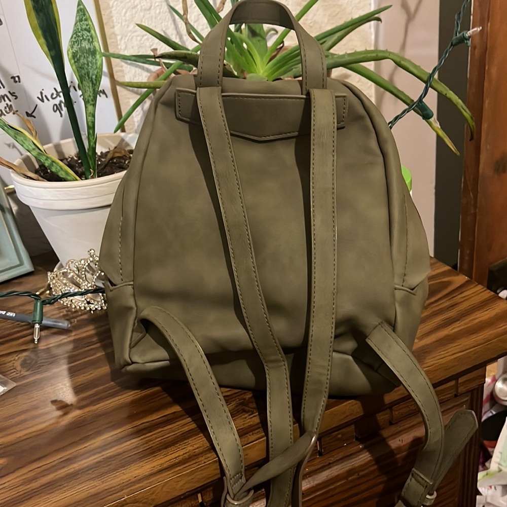 Olive Green Universal Threads Bag - image 2